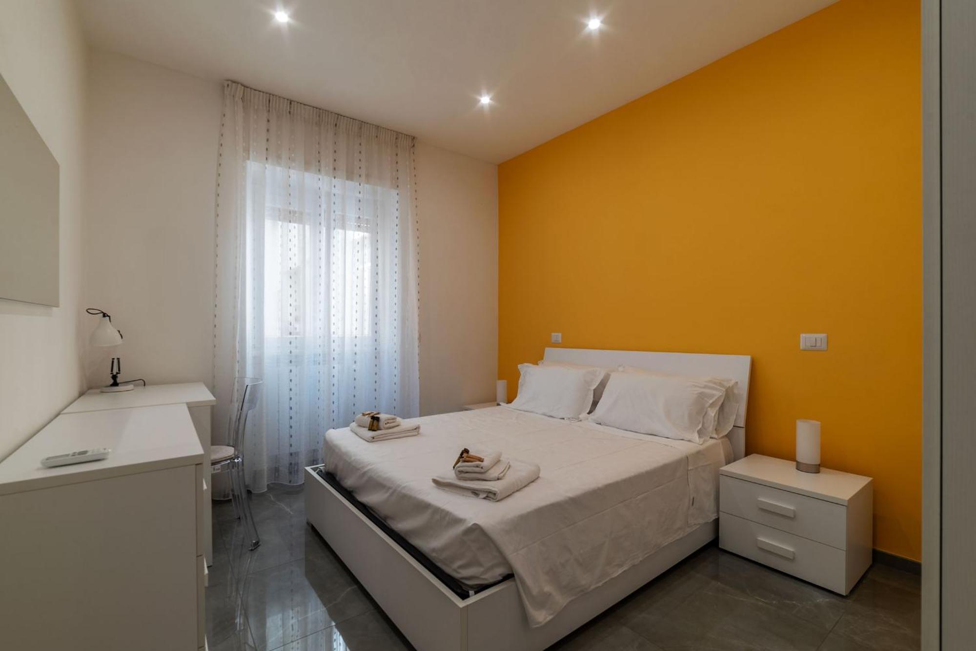 Апартаменти Joivy Delightful 3-Bed Flat With Balcony Рим Екстер'єр фото