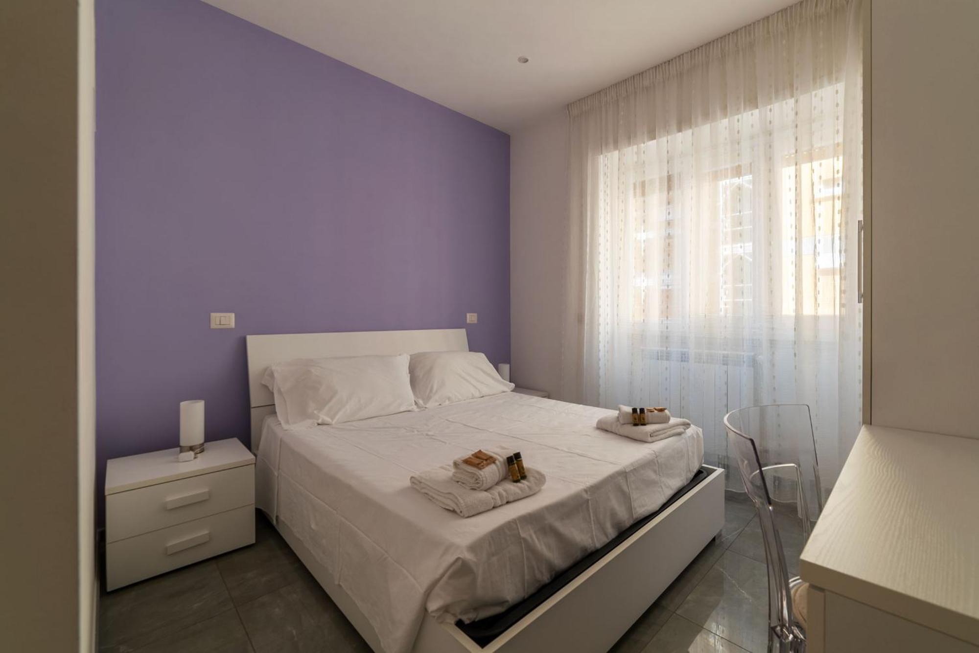 Апартаменти Joivy Delightful 3-Bed Flat With Balcony Рим Екстер'єр фото