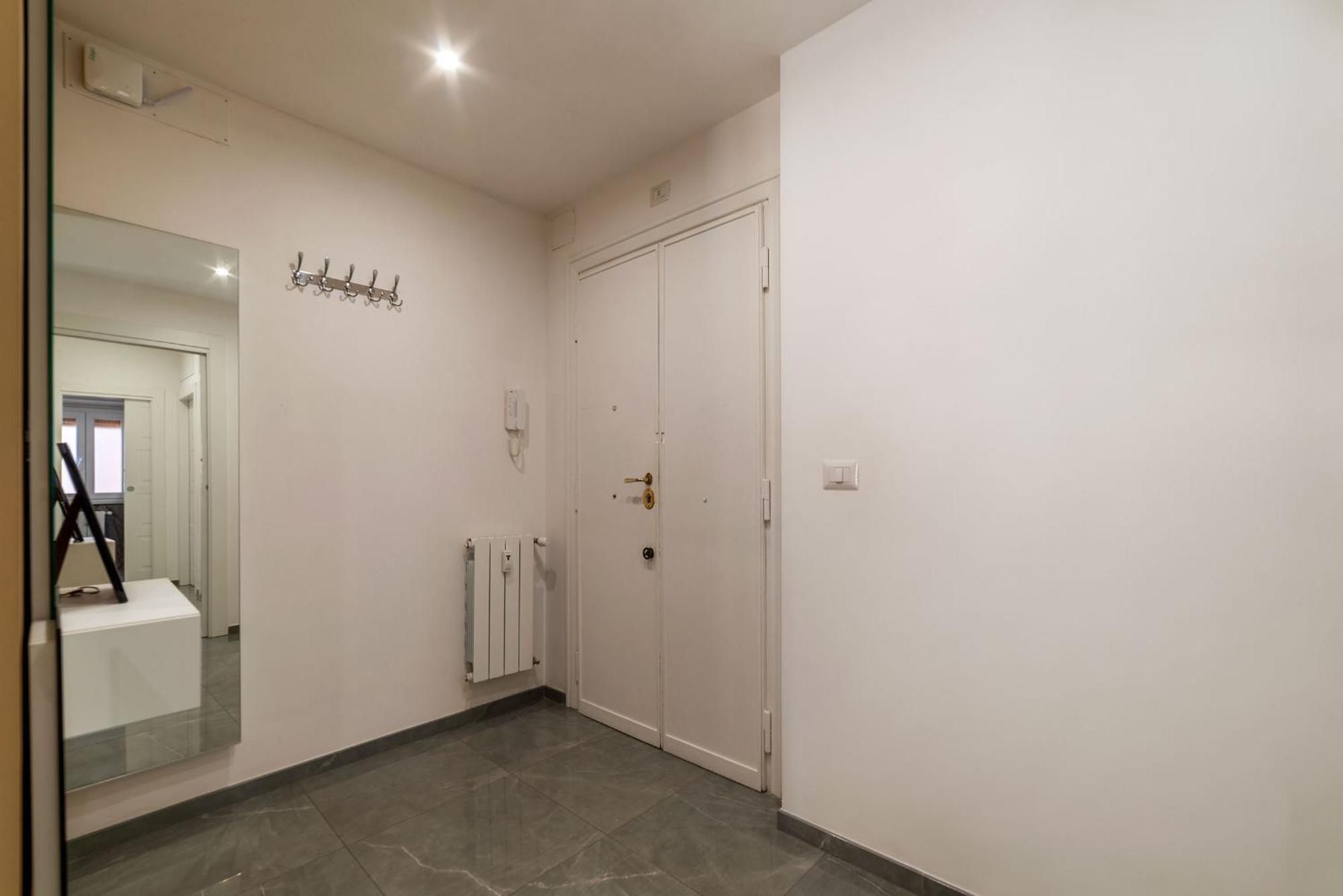 Апартаменти Joivy Delightful 3-Bed Flat With Balcony Рим Екстер'єр фото