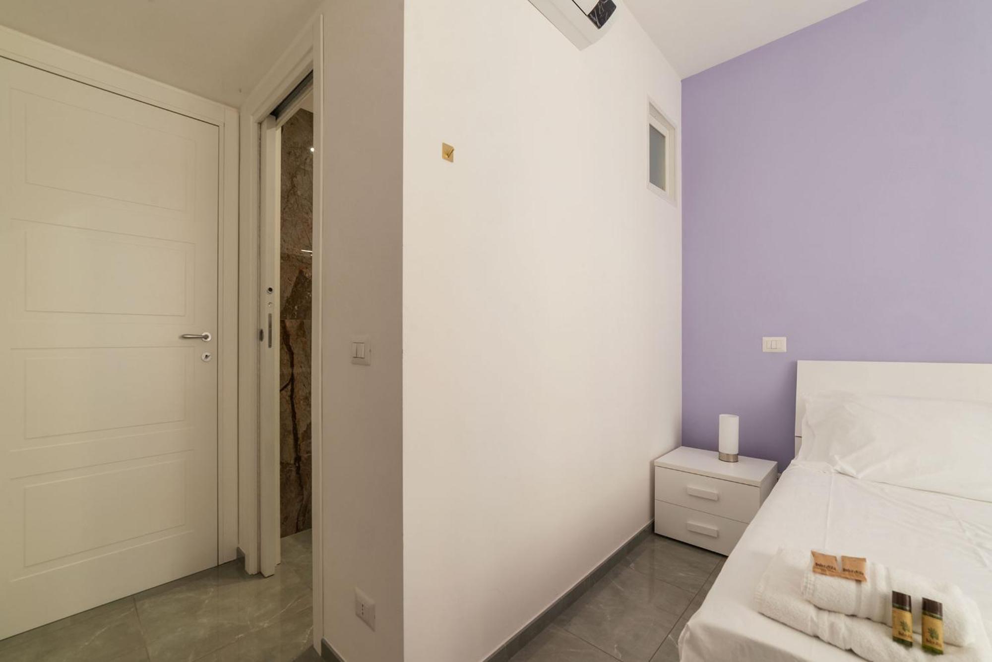 Апартаменти Joivy Delightful 3-Bed Flat With Balcony Рим Екстер'єр фото