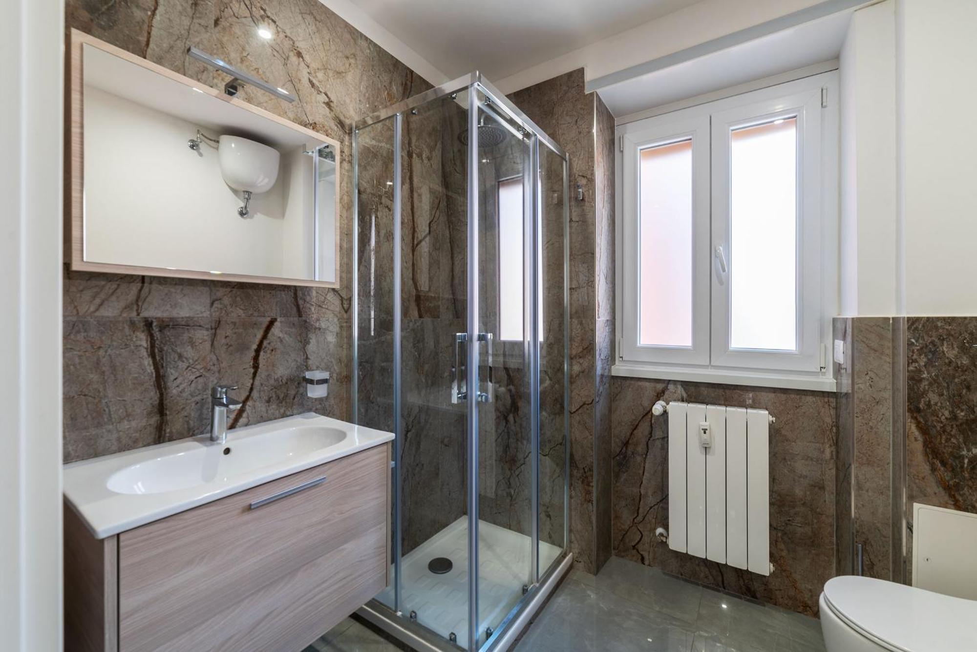 Апартаменти Joivy Delightful 3-Bed Flat With Balcony Рим Екстер'єр фото