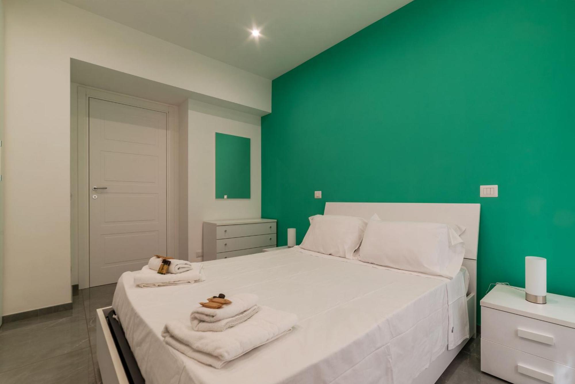 Апартаменти Joivy Delightful 3-Bed Flat With Balcony Рим Екстер'єр фото